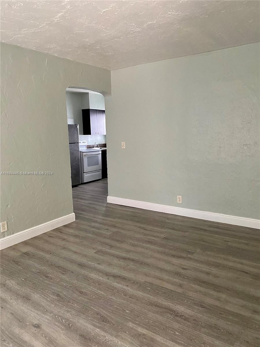 Rental Property at 7635 Dickens Ave 3, Miami Beach, Miami-Dade County, Florida - Bedrooms: 1 
Bathrooms: 1  - $1,600 MO.