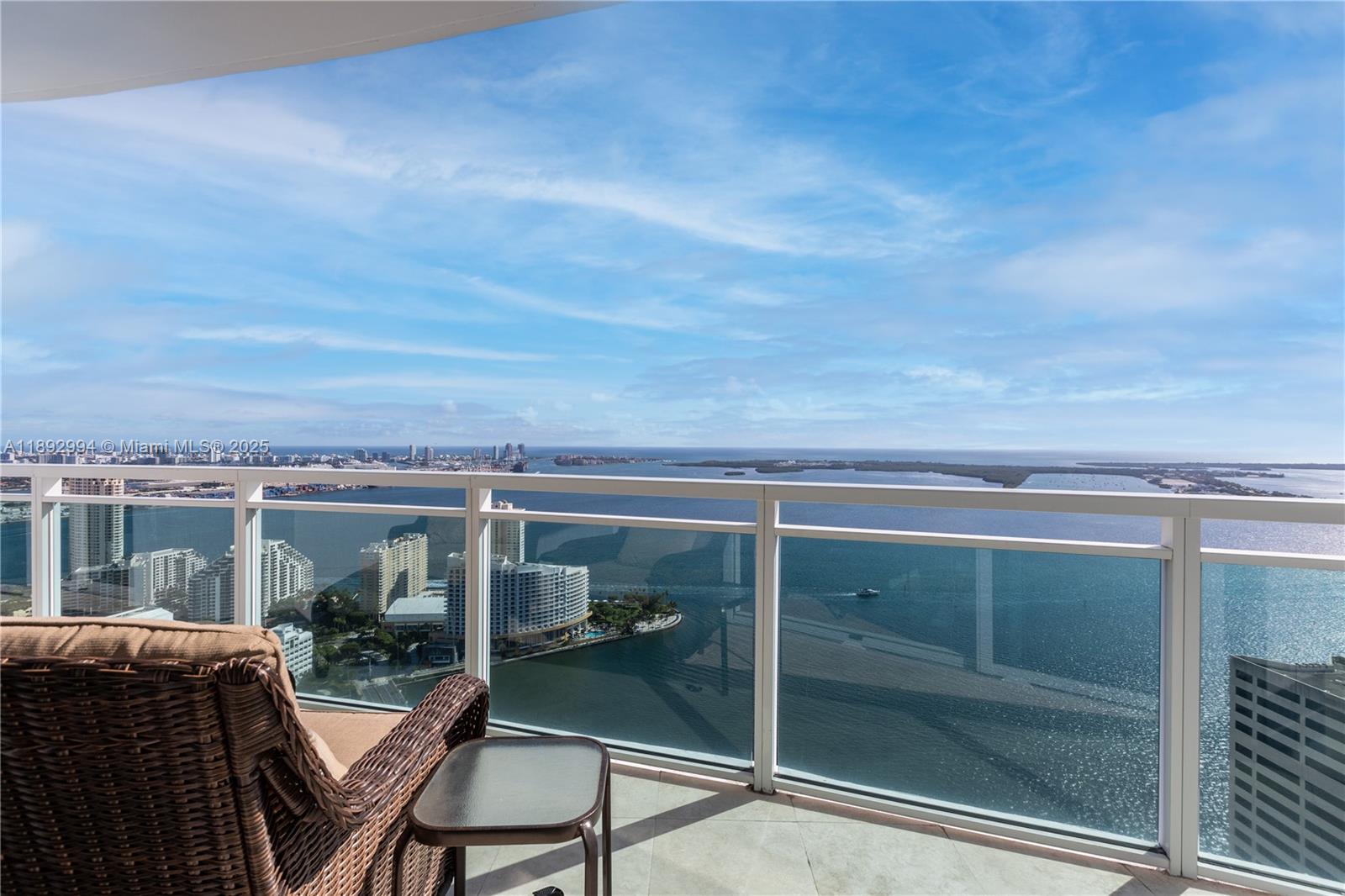 THE PLAZA 851 BRICKELL CO - Residential
