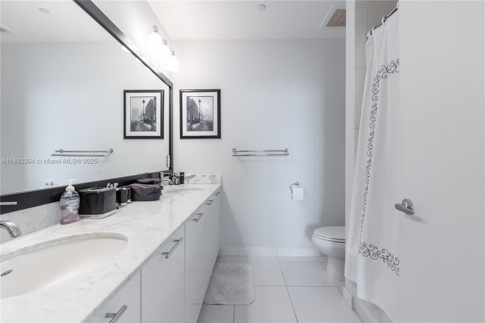 THE PLAZA 851 BRICKELL CO - Residential