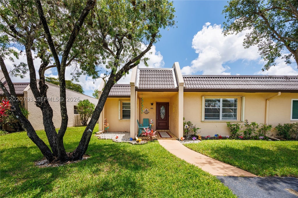 Photo of 108 Lake Terry Dr #108, West Palm Beach, FL 33411 (MLS # A12020793)