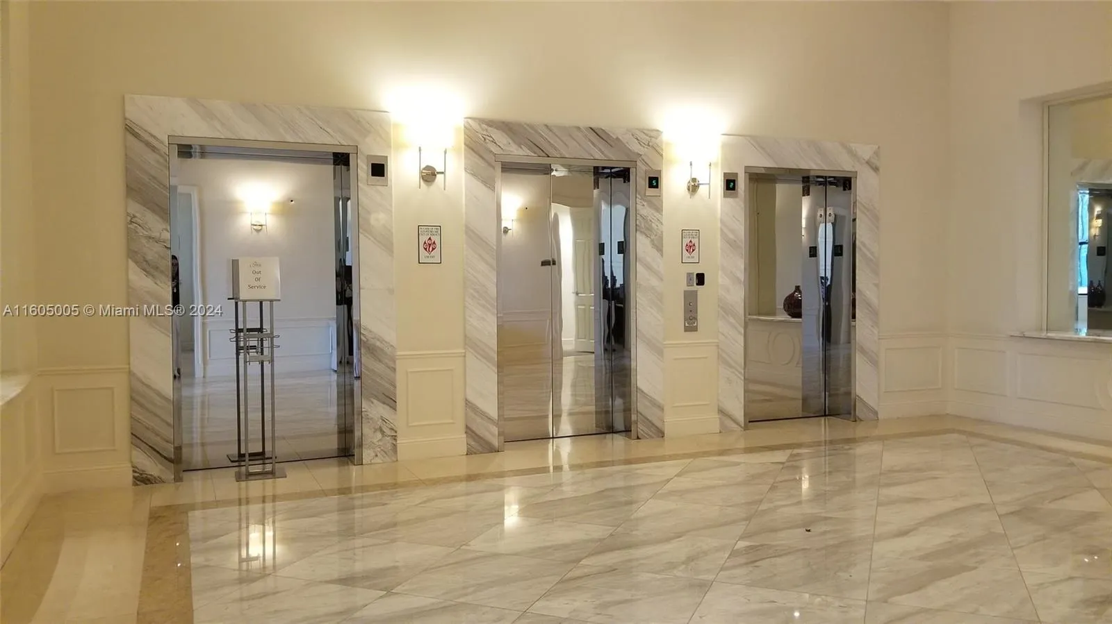 Coral Gables, Florida 33134, United States, 2 Bedrooms Bedrooms, ,2 BathroomsBathrooms,Residential,Active,55445