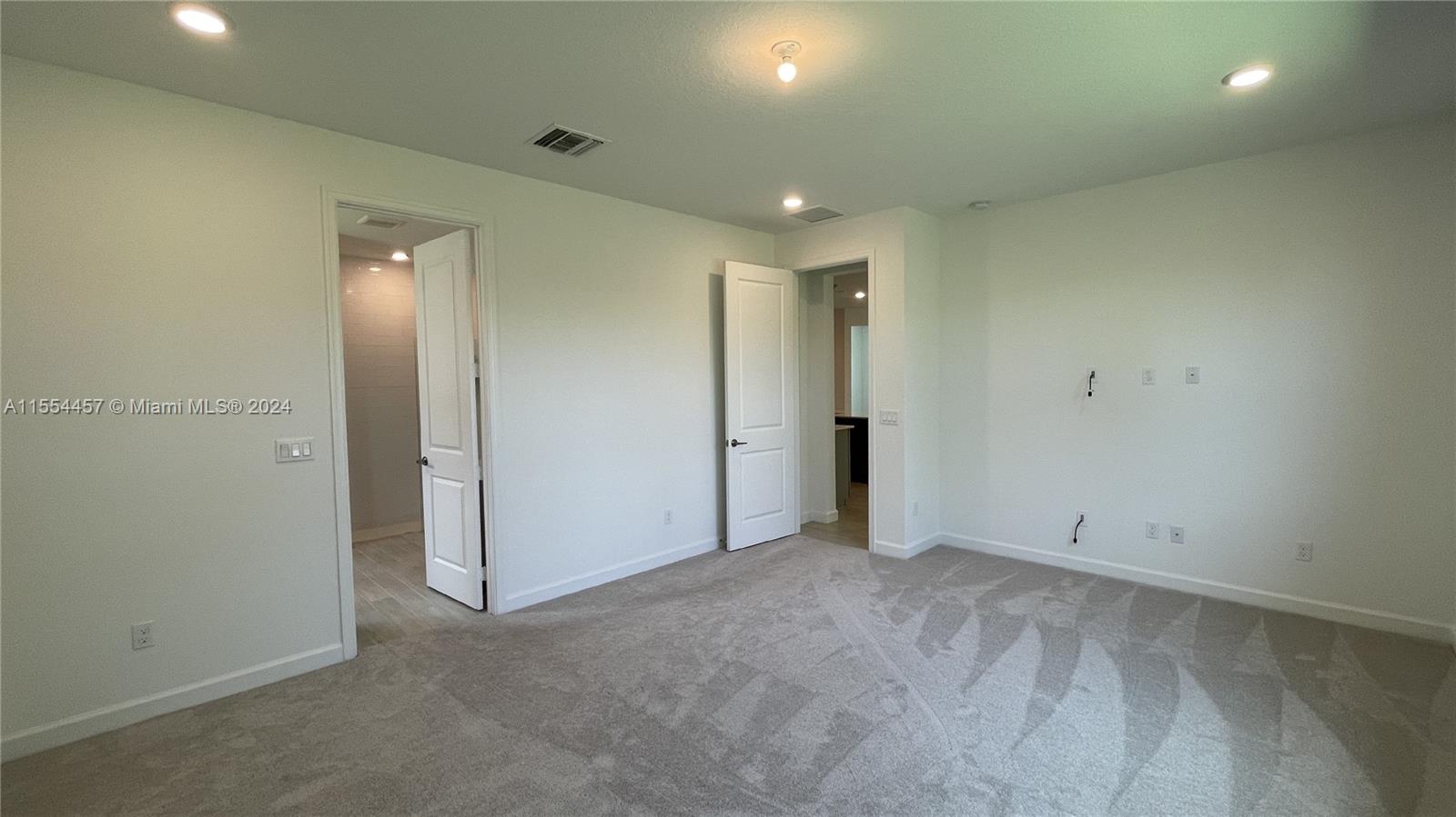 CRESTWOOD NORTH REPLAT TW - Residential