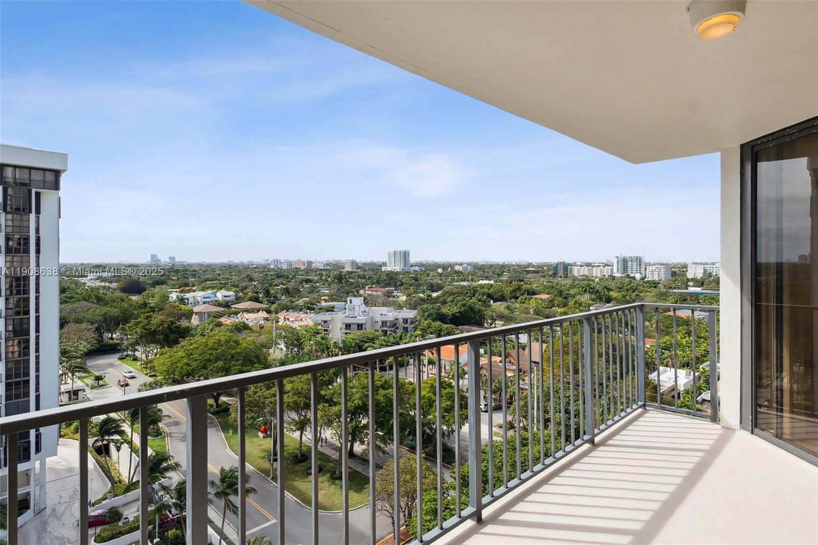 BRICKELL PLACE CONDO - Residential