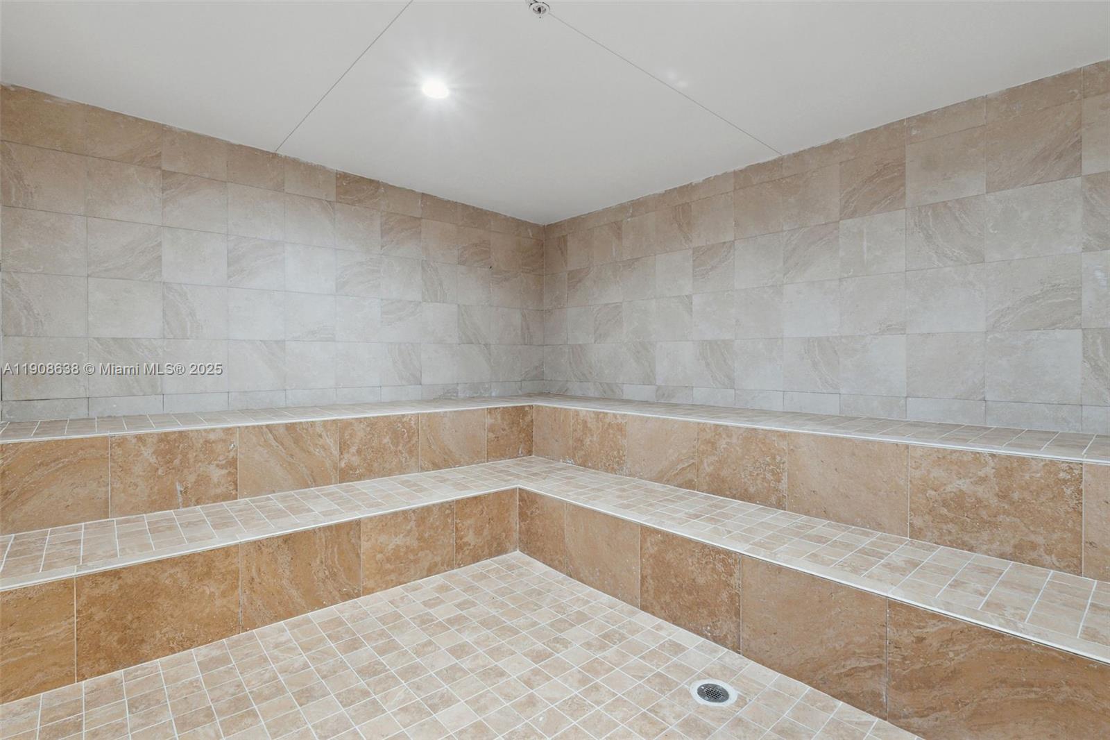 BRICKELL PLACE CONDO - Residential