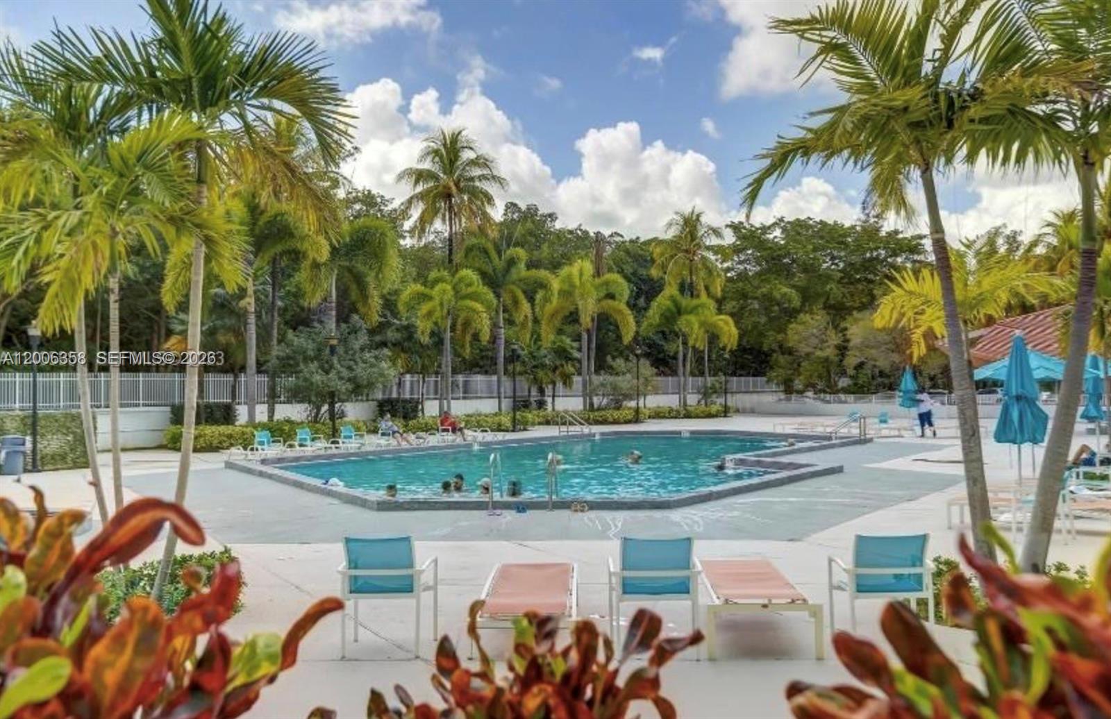 ARLEN HOUSE EAST CONDO - Residential