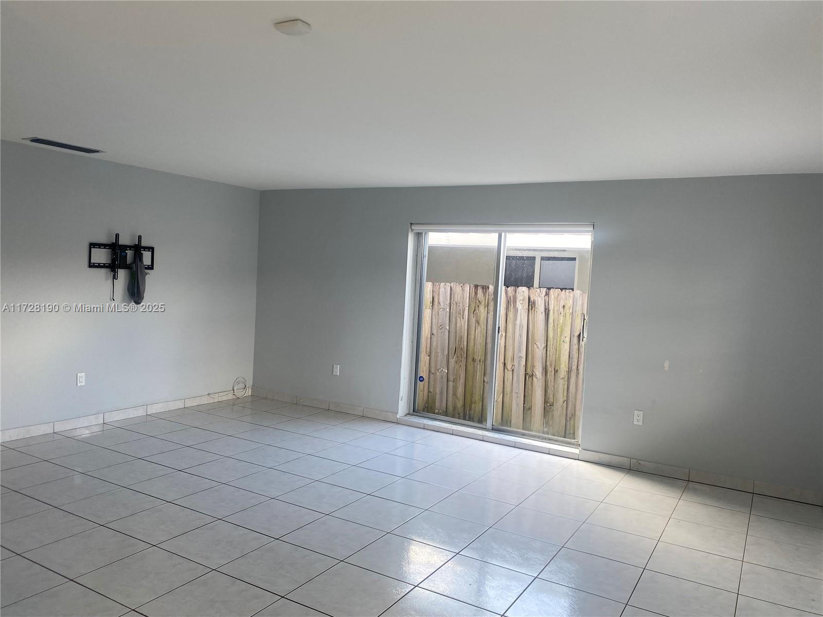 WINONA PARK 1ST ADDN - Residential Lease