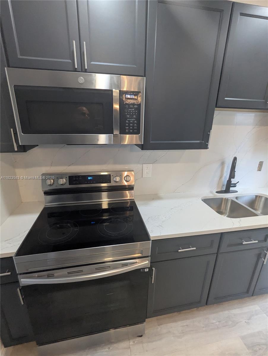 14600 NW 11th Ct 1