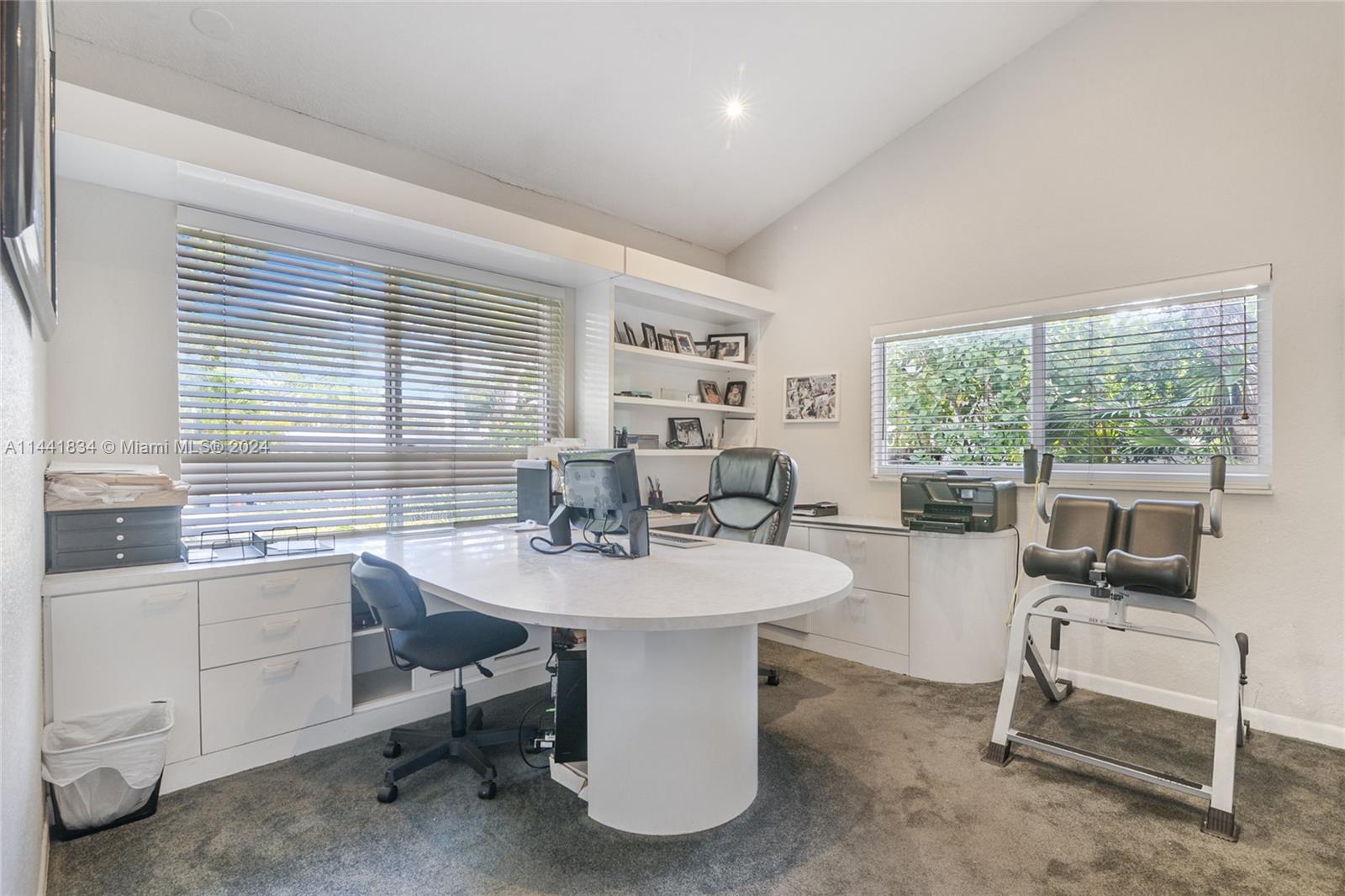 SKY LAKE - Residential