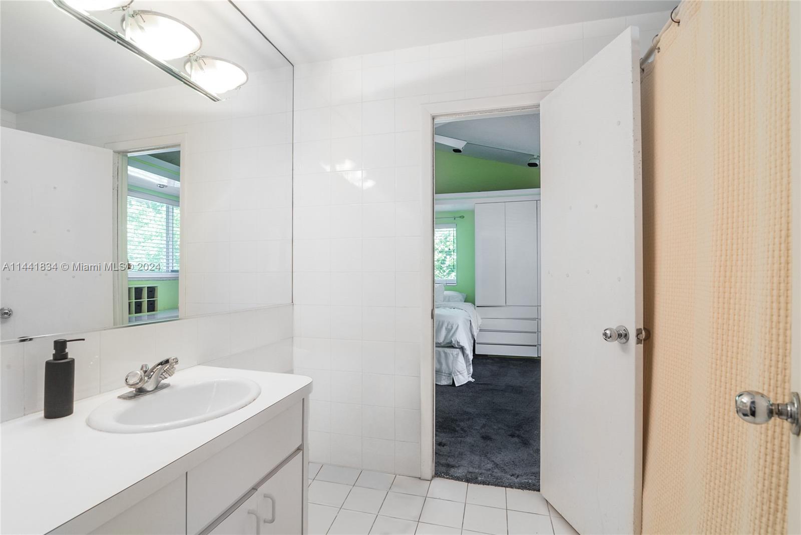 SKY LAKE - Residential