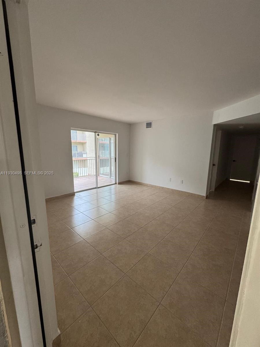 VILLA RUSTICA I CONDO - Residential