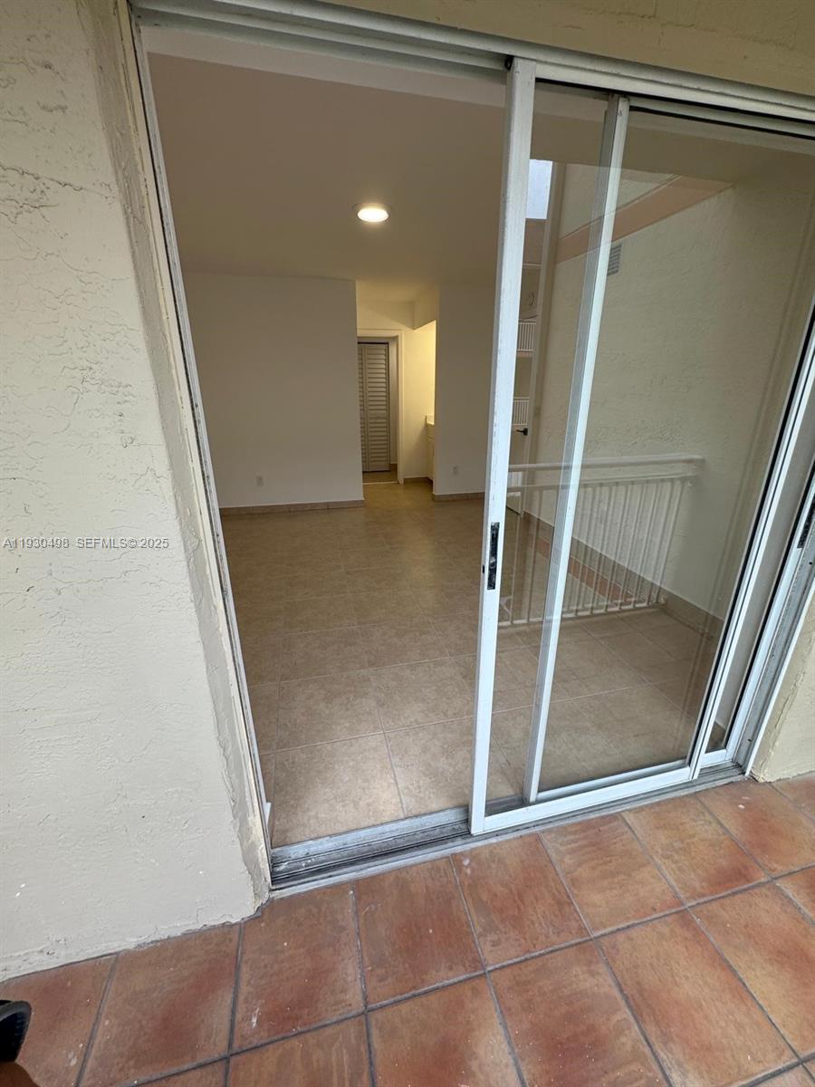 VILLA RUSTICA I CONDO - Residential