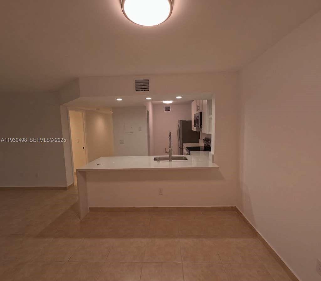 VILLA RUSTICA I CONDO - Residential