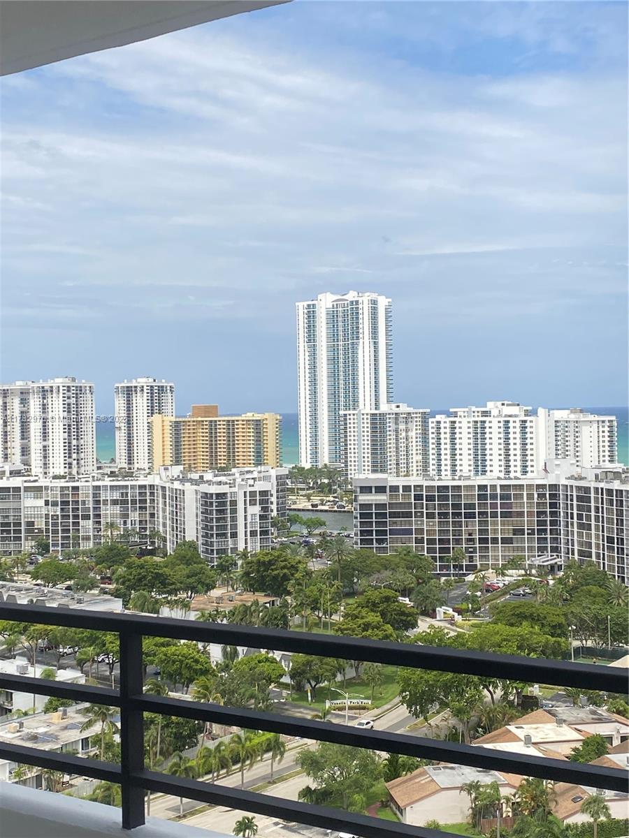 OLYMPUS CONDO PHASE - Residential