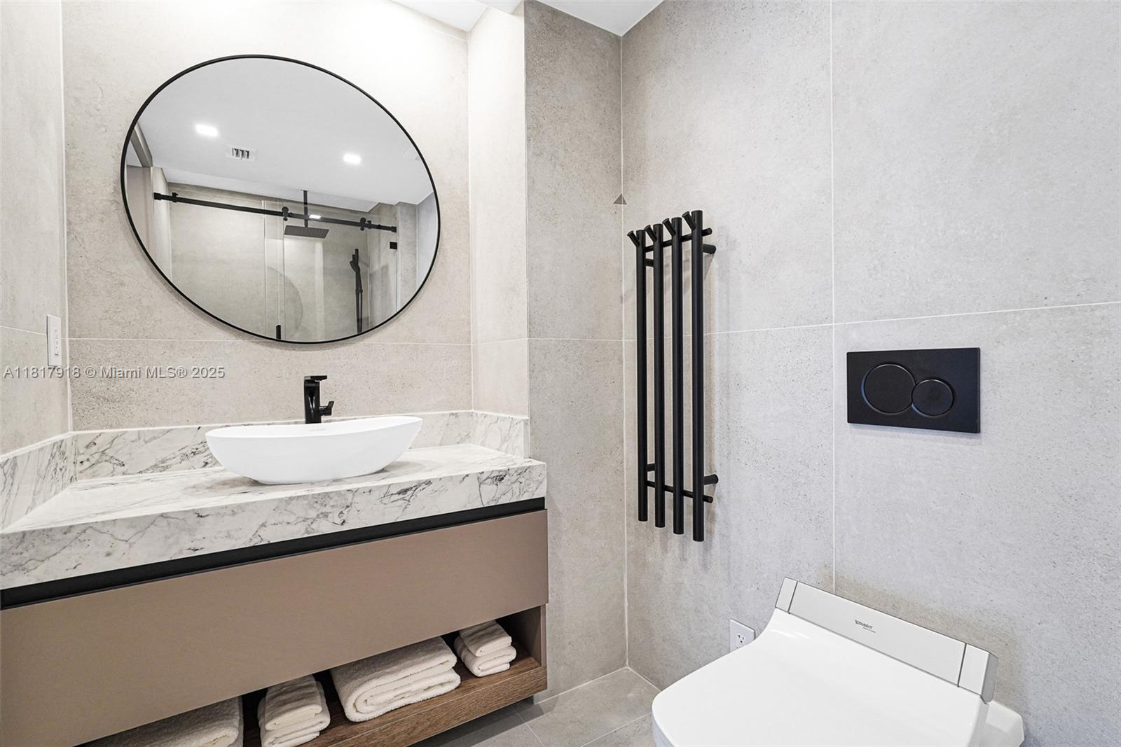 Diplomat Residences - Residential