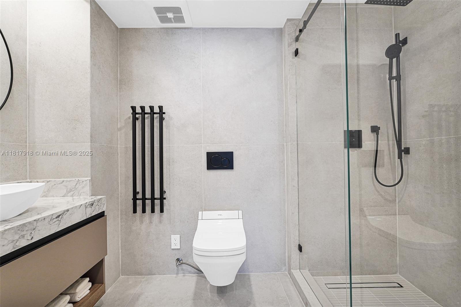 Diplomat Residences - Residential