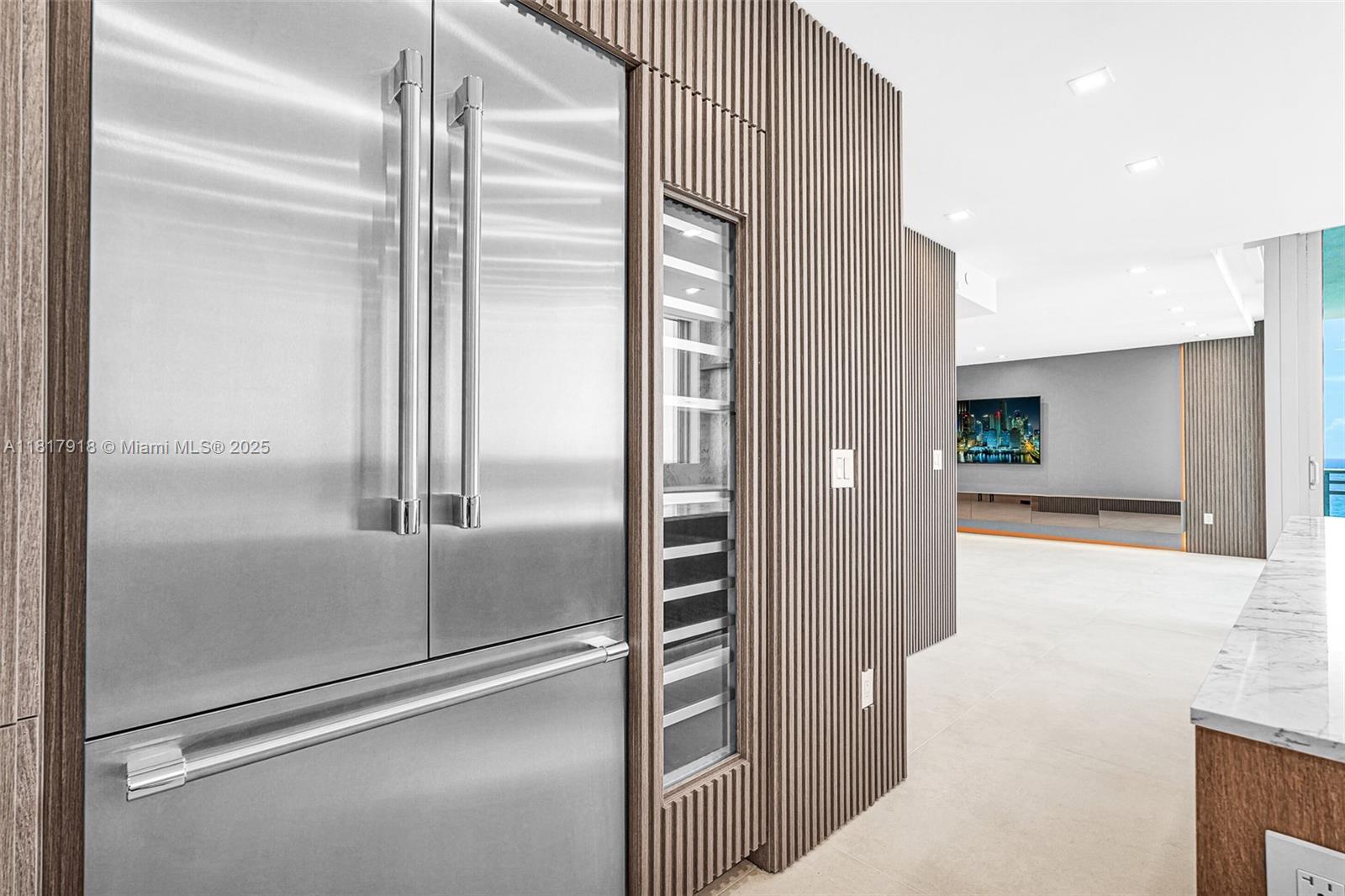 Diplomat Residences - Residential