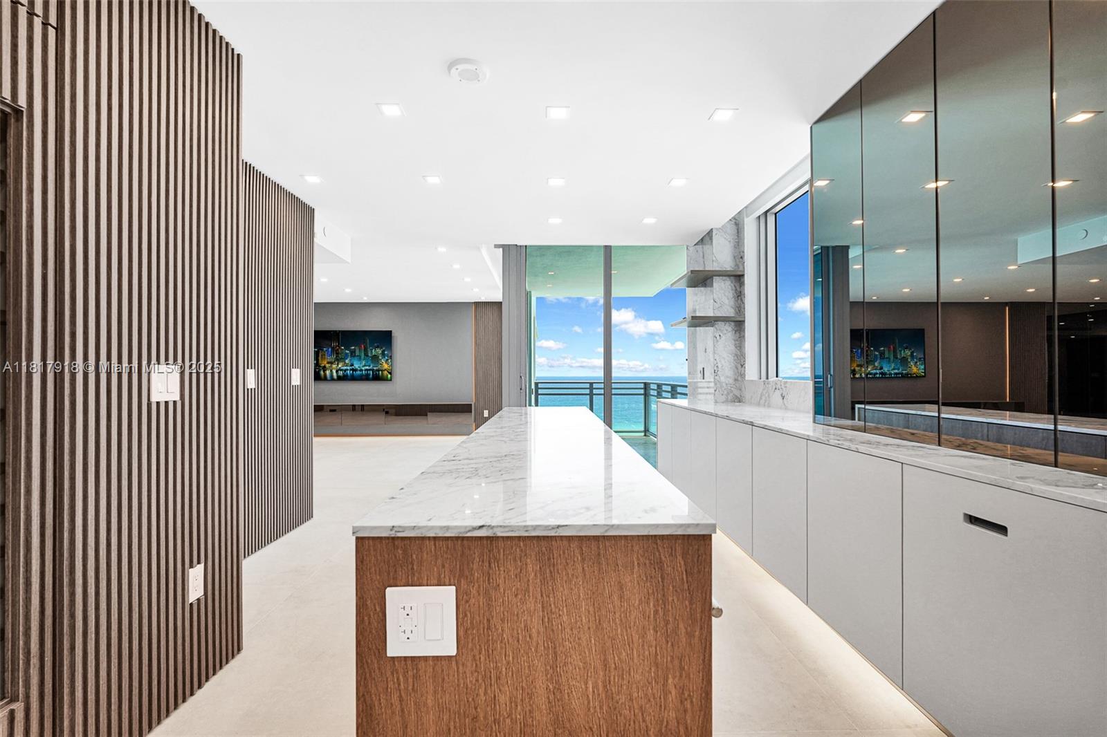 Diplomat Residences - Residential