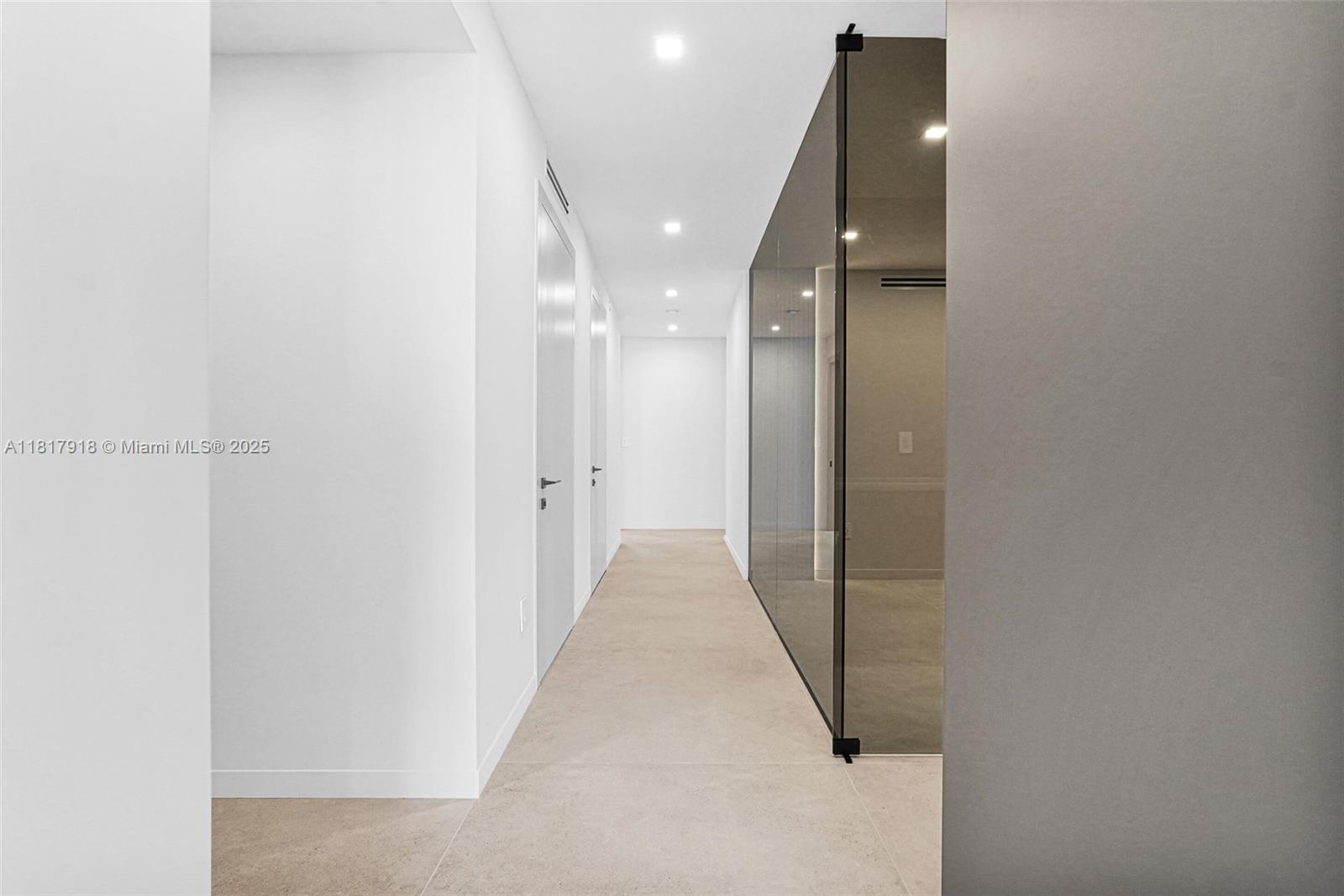 Diplomat Residences - Residential