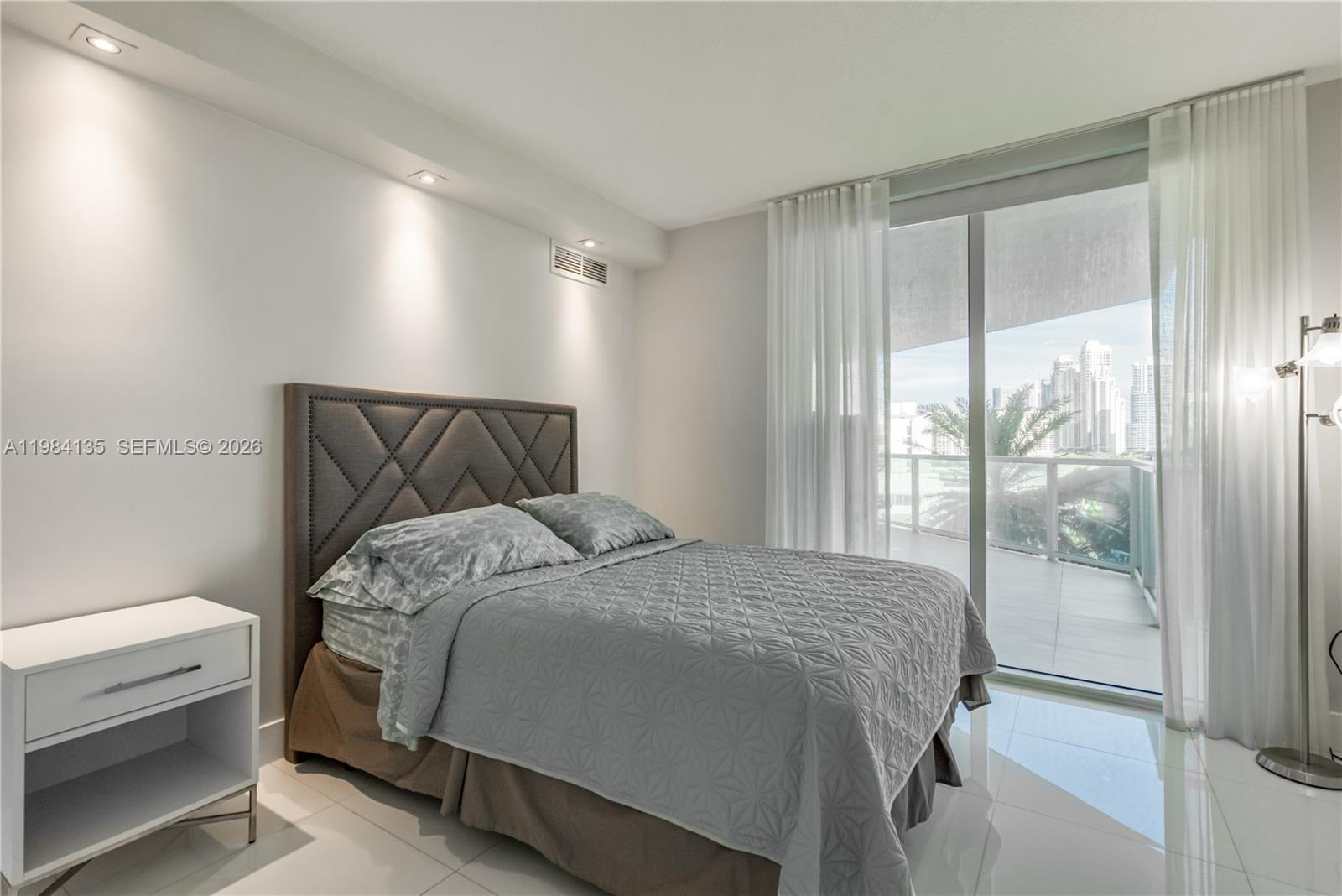 ST TROPEZ ON THE BAY III - Residential Lease