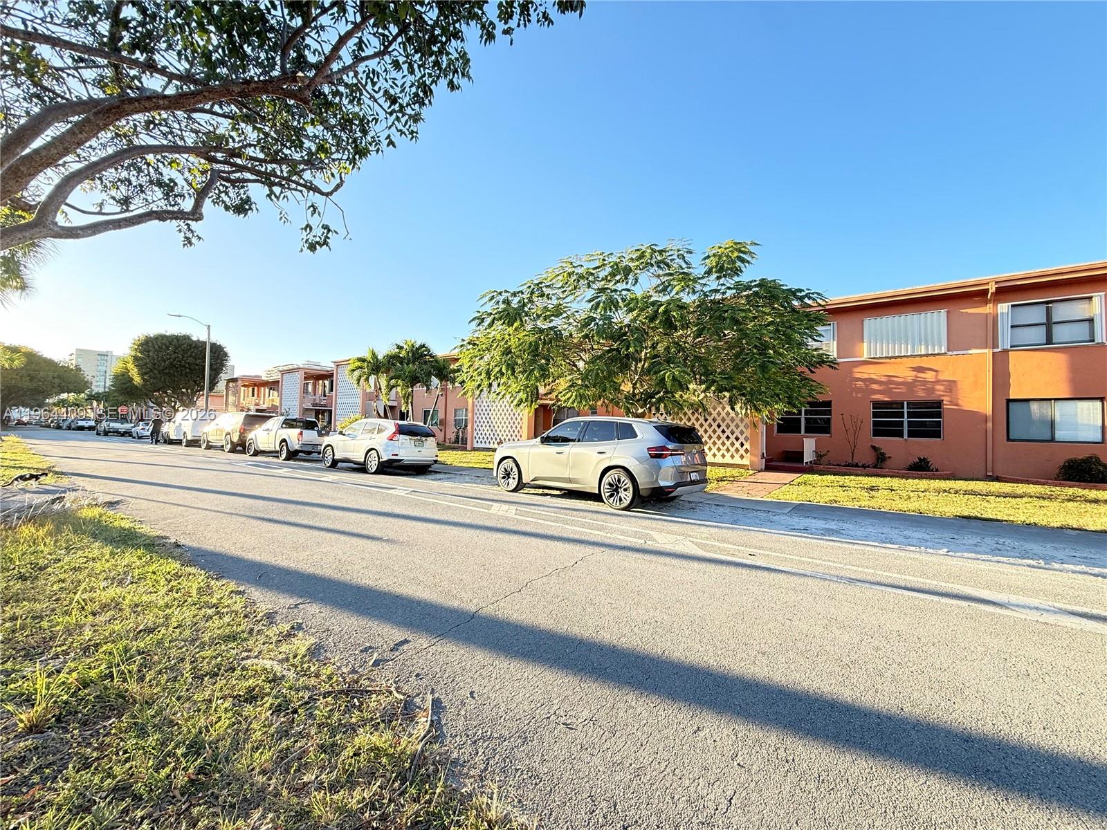 CORAL GARDENS CONDO BLDG - Residential