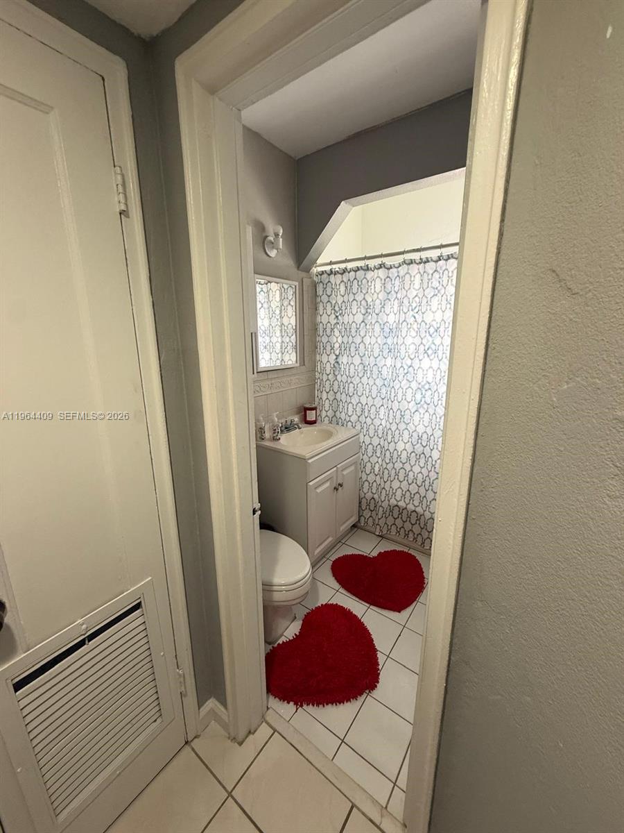 CORAL GARDENS CONDO BLDG - Residential