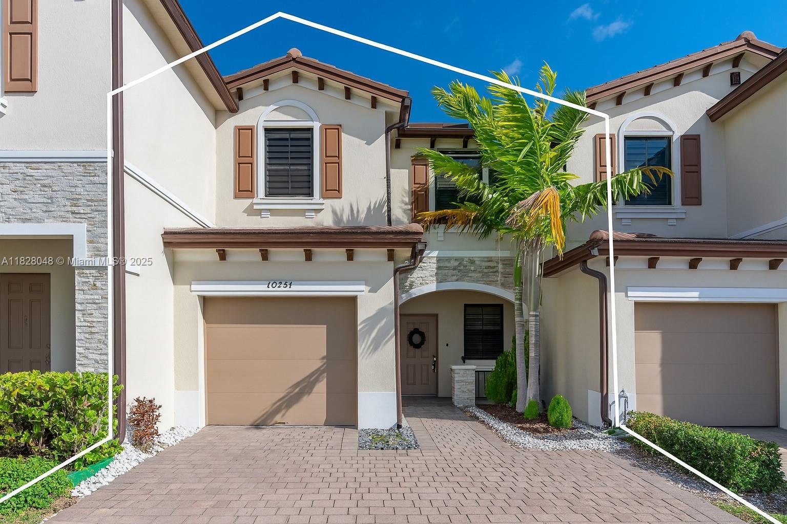 Wake up to lakefront sunrise in this charming 3/2.5 home in the desired CRYSTAL CAY, community you own your lot and block. Includes black out curtains for better rest, updated floors, open layout, private garage, a cozy backyard to relax and BBQ and FISHING any time
NO RESTRICTIONS (AIRBNB) HIGH INCOME POTENCIAL
Just steps from the $1.5B Cutler Bay City Center project. Prime location near US1, Turnpike, shops, great schools. Community offers resort style amenities pool, gym, exterior lighting and a surprisingly affordable, low HOA. INVEST OR LIVE WHERE EVERYTHING IS GROWING.