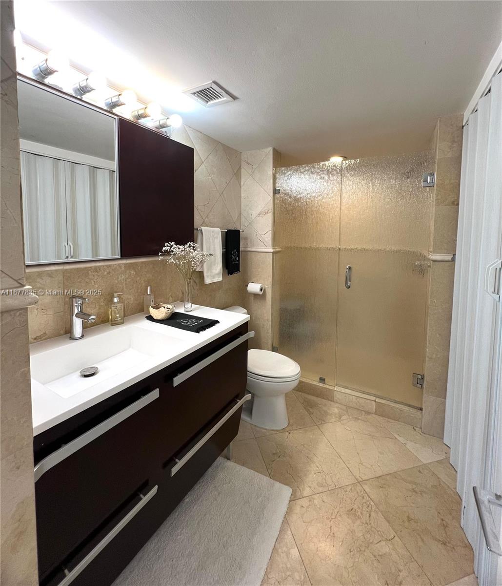 OCEANIA IV CONDO - Residential