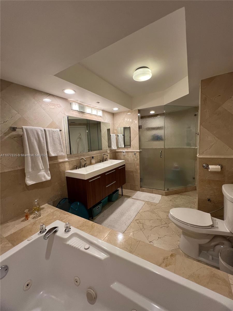 OCEANIA IV CONDO - Residential