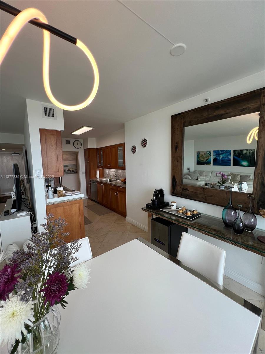 OCEANIA IV CONDO - Residential