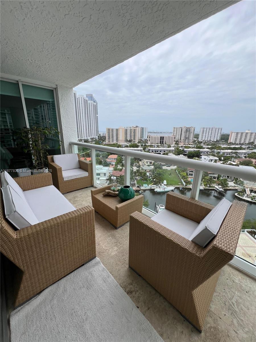 OCEANIA IV CONDO - Residential