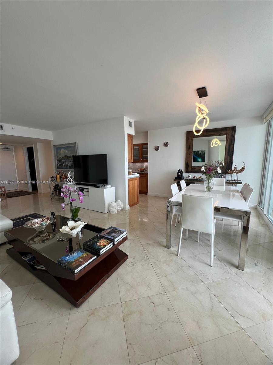 OCEANIA IV CONDO - Residential