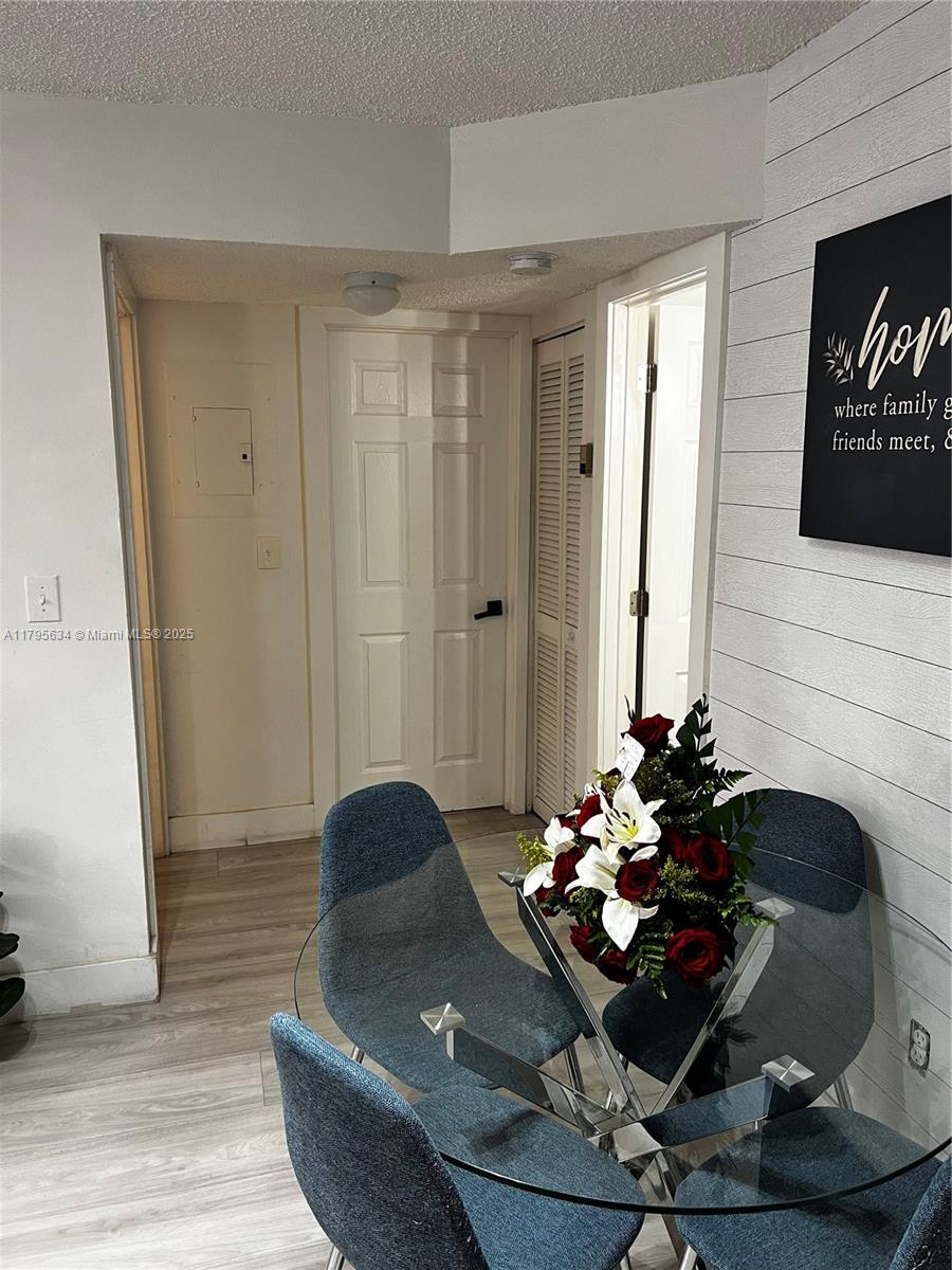ALCAZAR VILLAS CONDO - Residential
