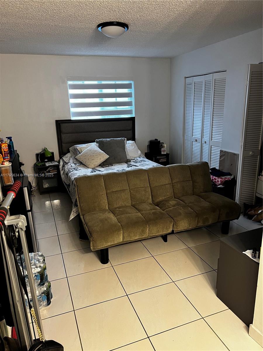 ALCAZAR VILLAS CONDO - Residential