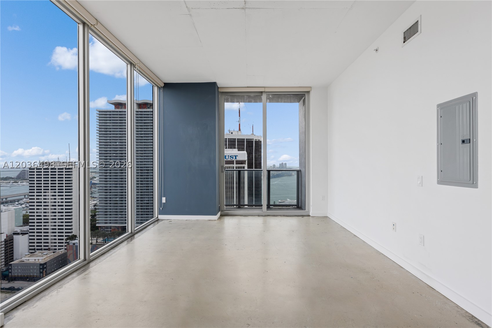 151 SE 1st St 3202