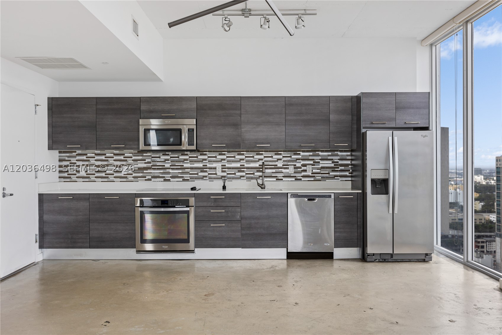 151 SE 1st St 3202