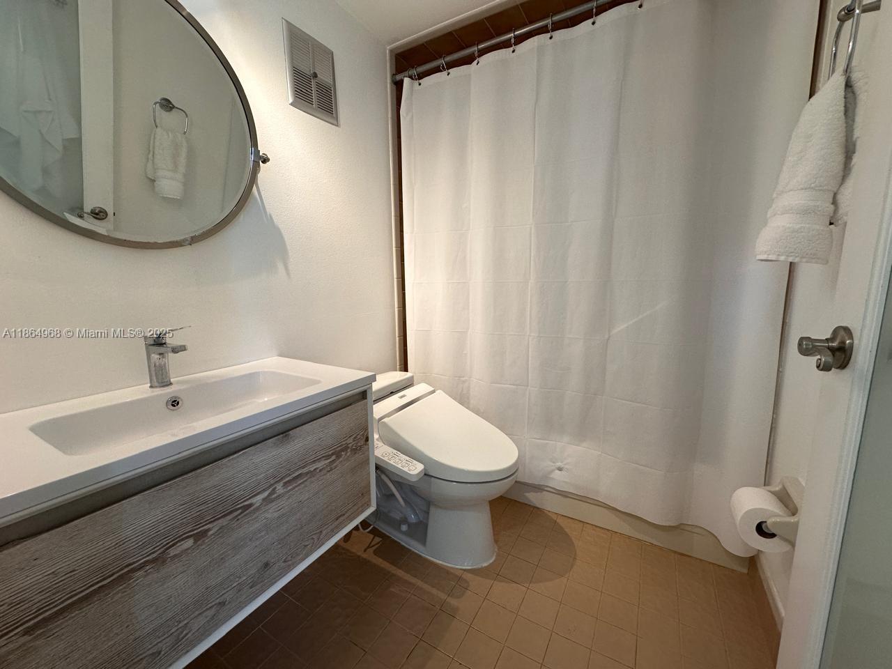 PORTUGAL TOWERS CONDO - Residential