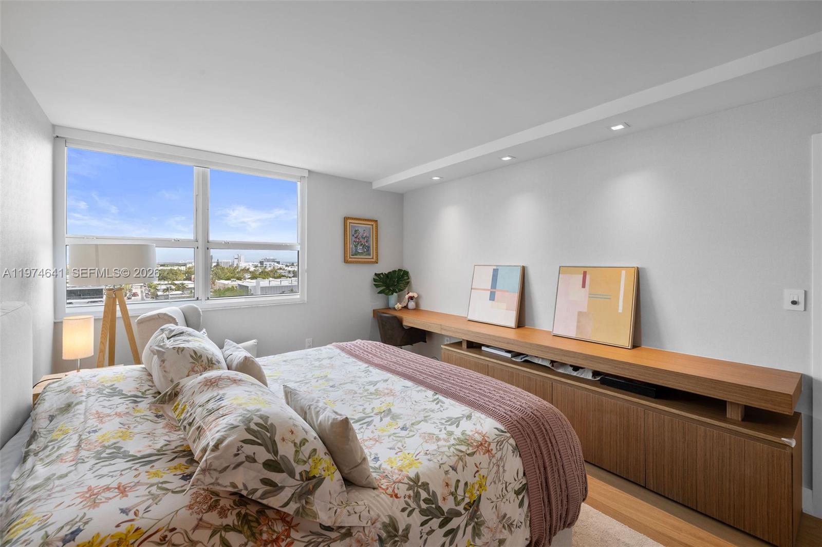 THE FLORIDIAN CONDO - Residential