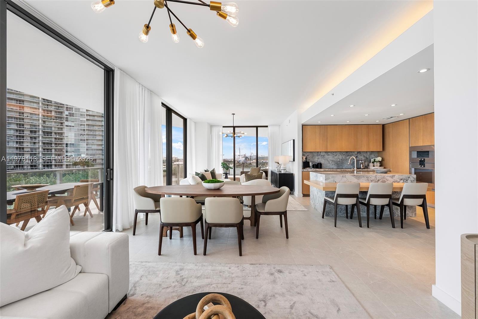 FIVE PARK - Residential Lease