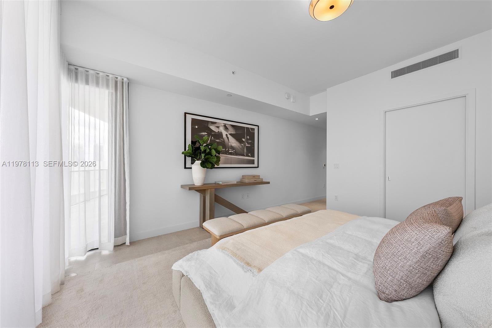 FIVE PARK - Residential Lease