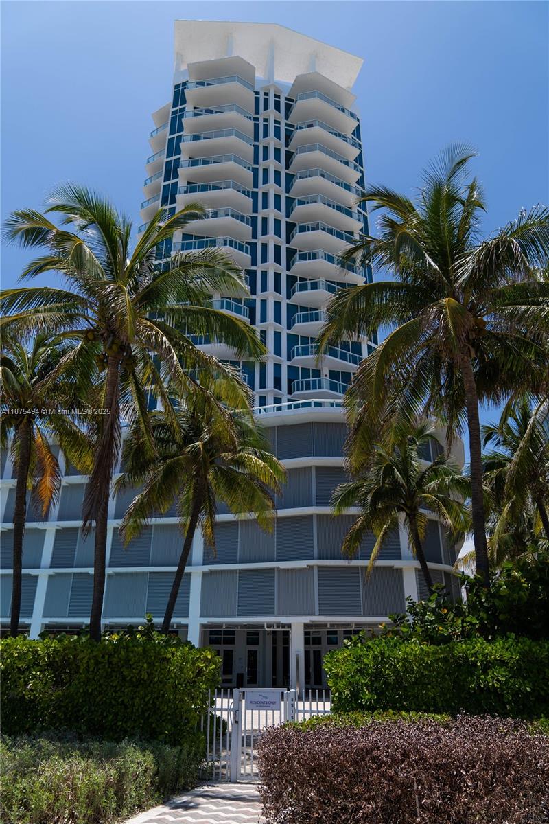 Experience the perfect blend of comfort and style in this spacious 2-bedroom, 2-bath residence, set within a unique boutique building. Residents enjoy exclusive amenities, including a heated pool, relaxing jacuzzi, and a state-of-the-art fitness center. Direct access to the beach, with sweeping views of both the Miami skyline and the ocean.
This home also offers the convenience of two assigned garage parking spaces and the serenity of being just steps away from a charming neighborhood park. Located in one of Miami Beach most sought-after areas, you’ll be surrounded by the best the city has to offer.