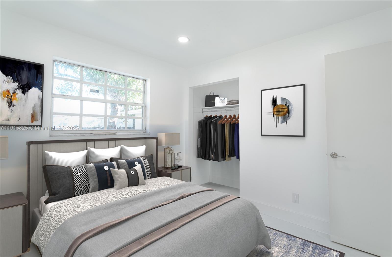 COMMONWEALTH MANOR - Residential