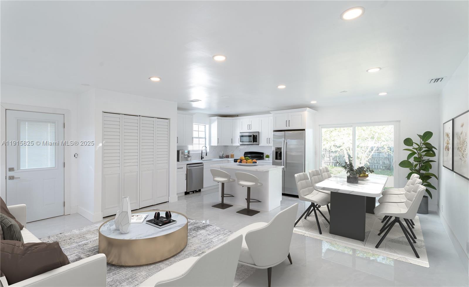 COMMONWEALTH MANOR - Residential