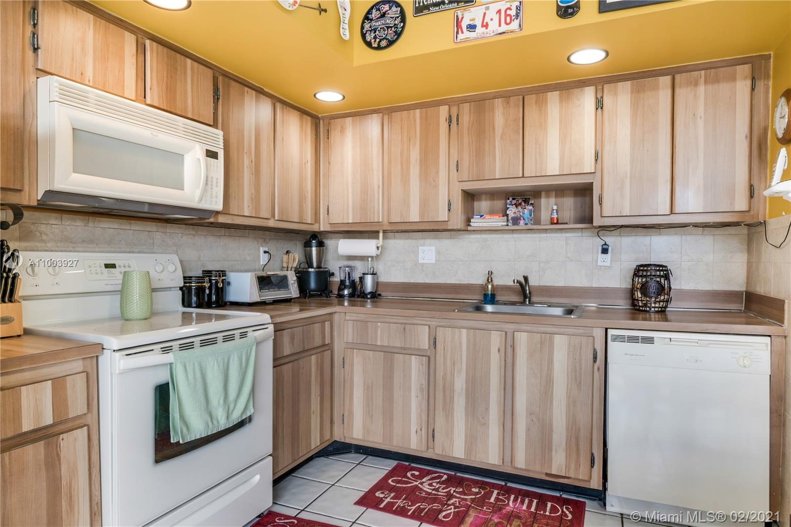 FOX CHASE CONDO #2 - Residential