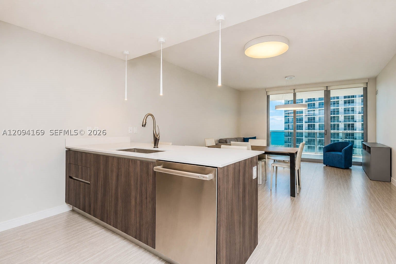 488 NE 18th St 4406