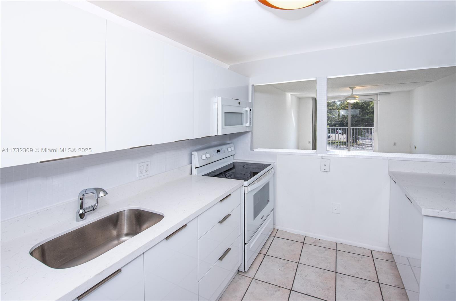 WOODSIDE APTS CONDO - Residential