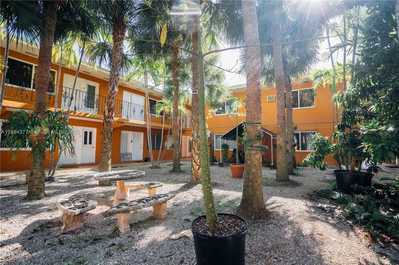 HIDEAWAY CONDO - Residential