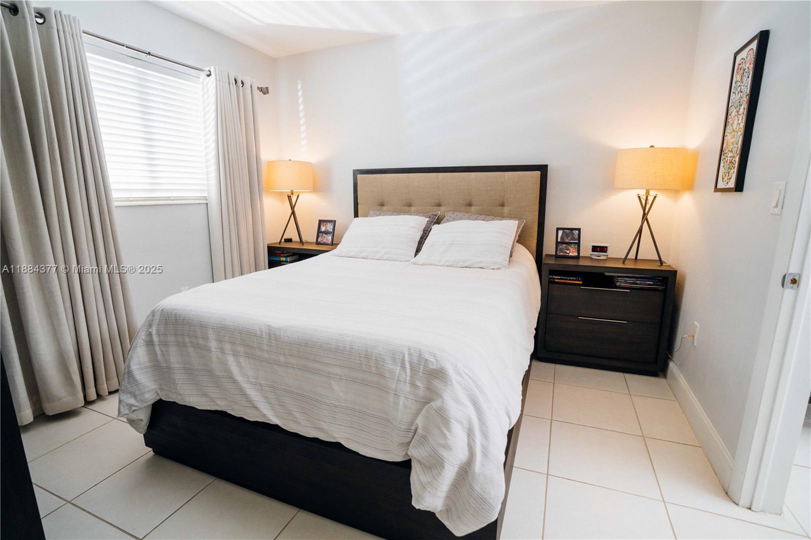 HIDEAWAY CONDO - Residential