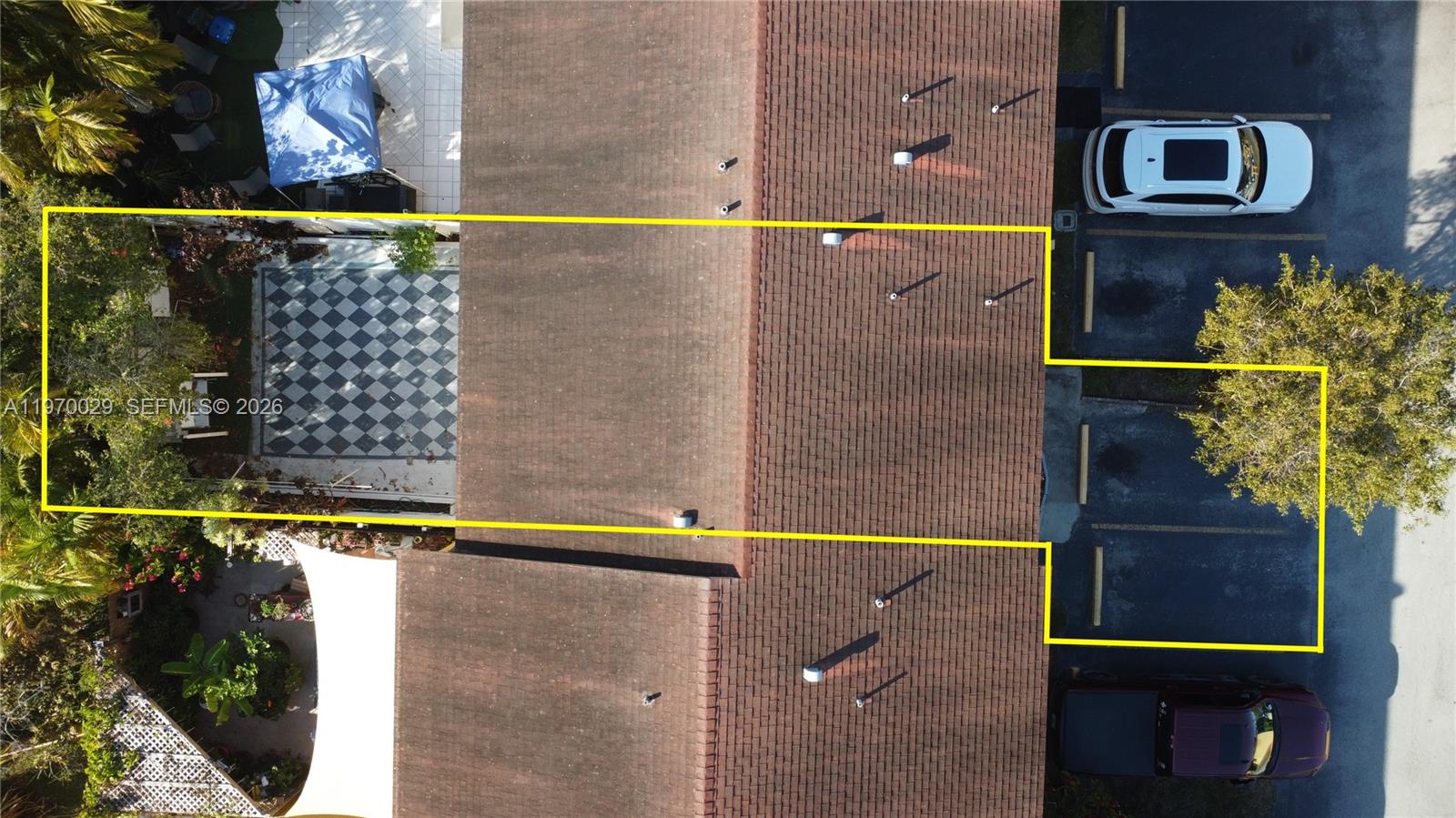 THE PARK TOWNHOMES CONDO - Residential