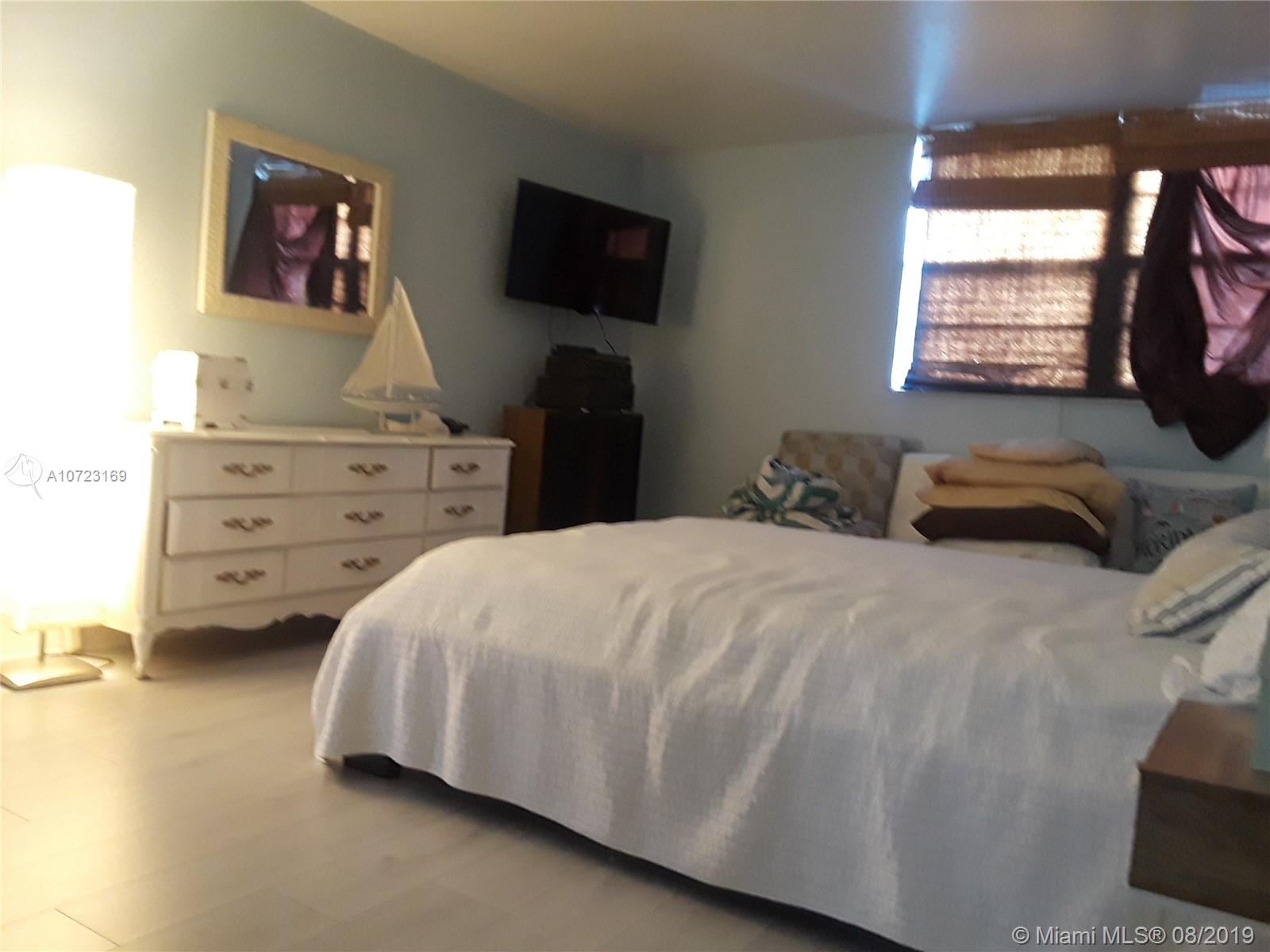 WATERWAY PLAZA CONDO - Residential Lease