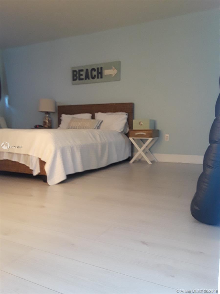 WATERWAY PLAZA CONDO - Residential Lease